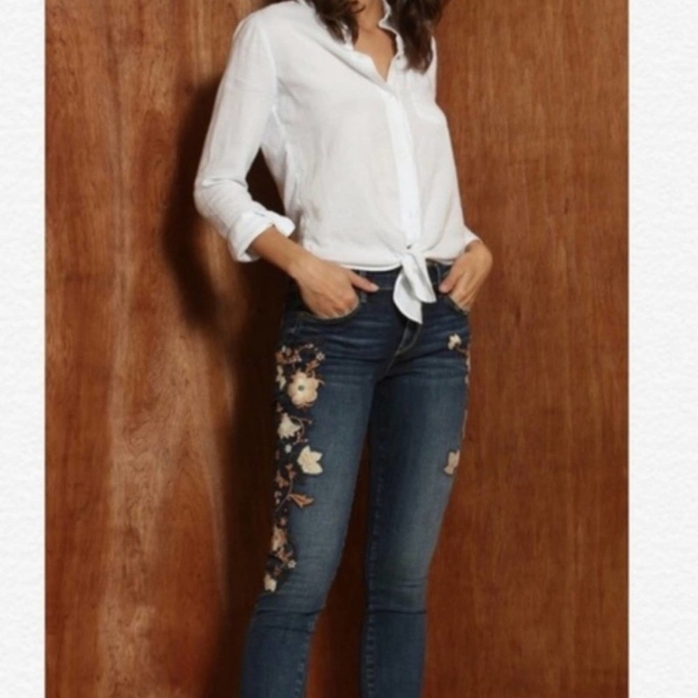 Driftwood marilyn floral embroidered jeans sz 28